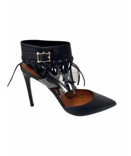 

Босоножки VALENTINO