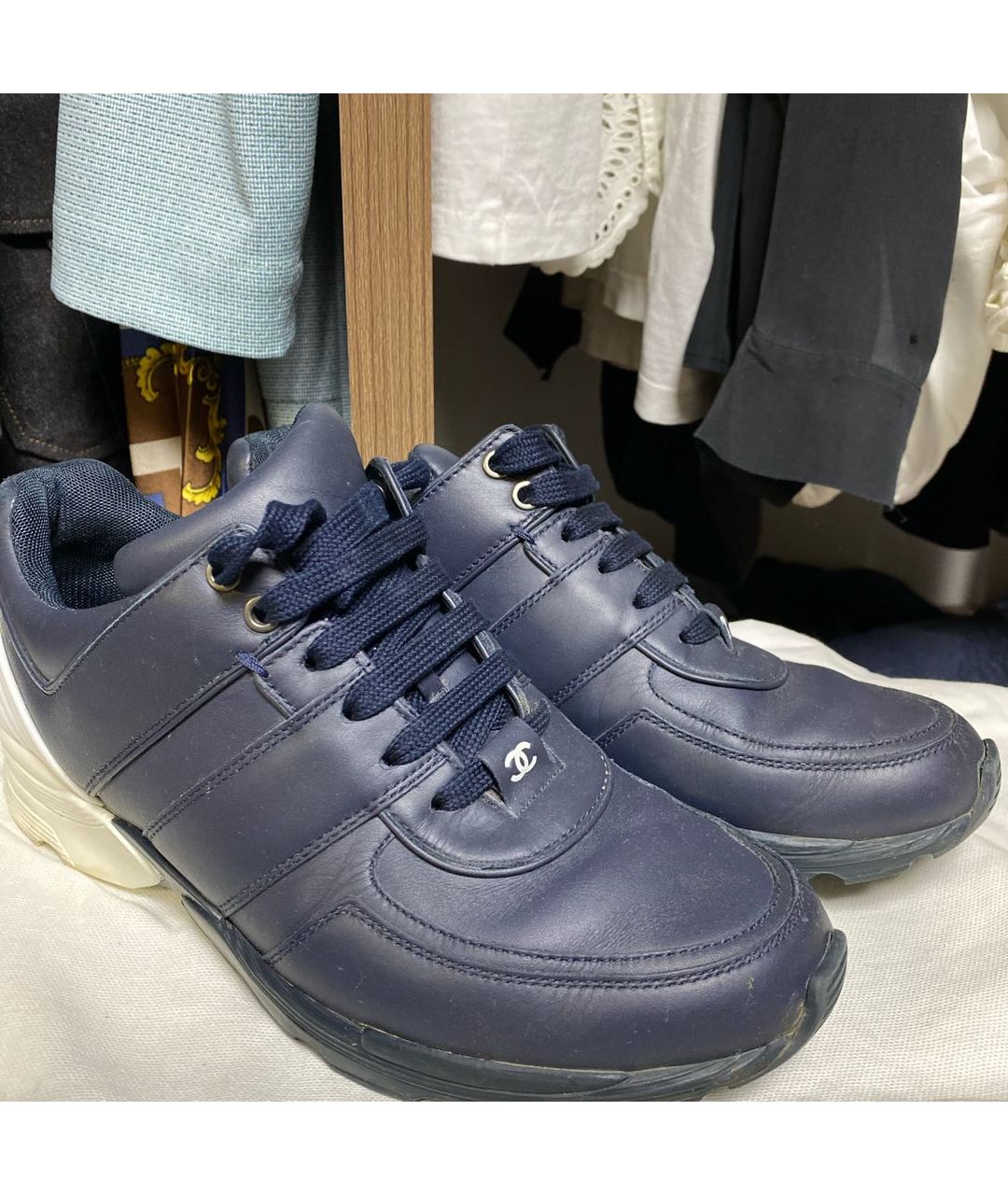 CHANEL PRE-OWNED Синие кожаные кроссовки, фото 2