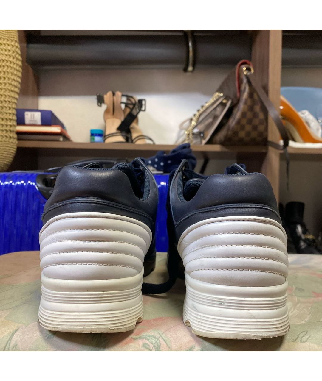 CHANEL PRE-OWNED Синие кожаные кроссовки, фото 4