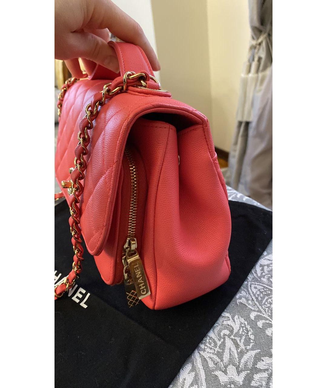 CHANEL Коралловая кожаная сумка через плечо, фото 2