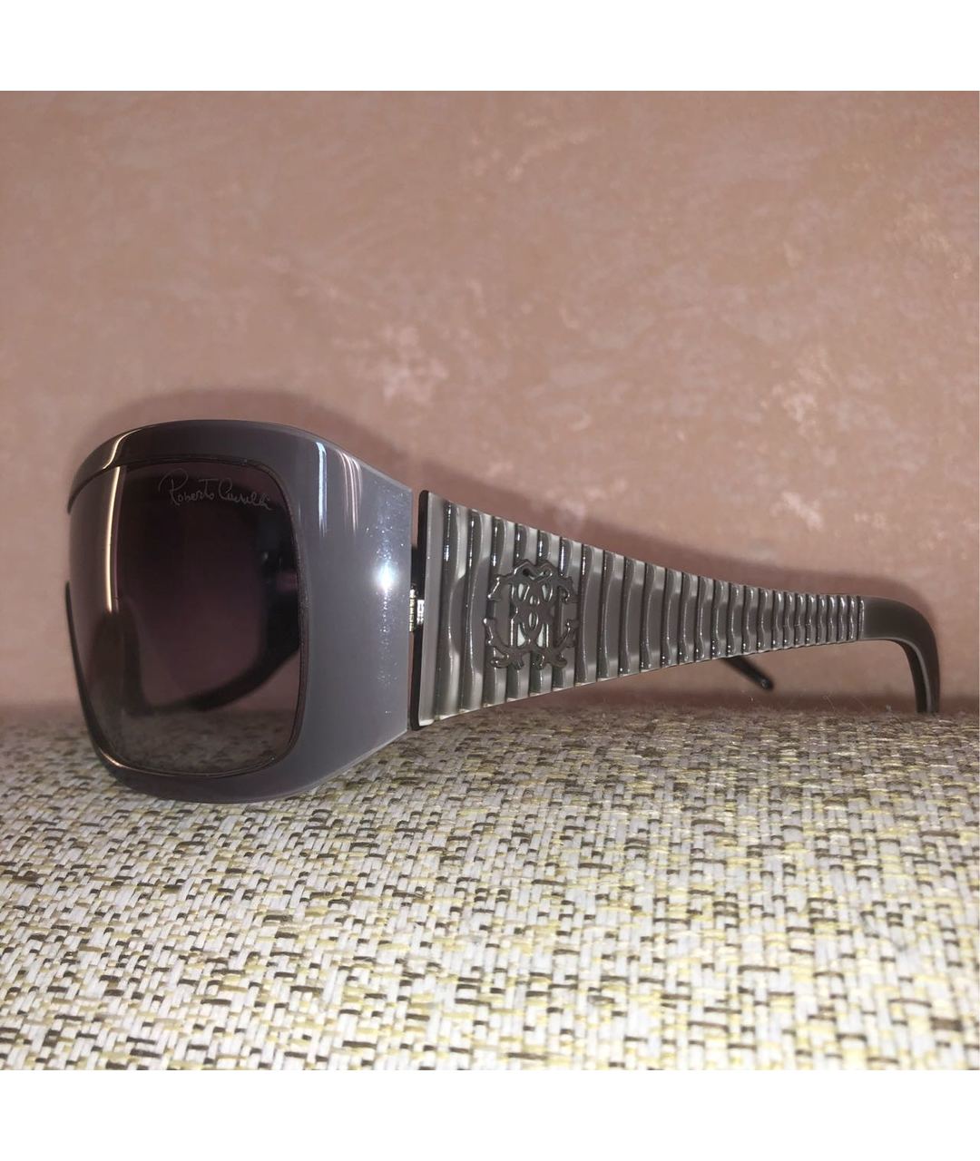 ROBERTO CAVALLI Черные пластиковые солнцезащитные очки, фото 2