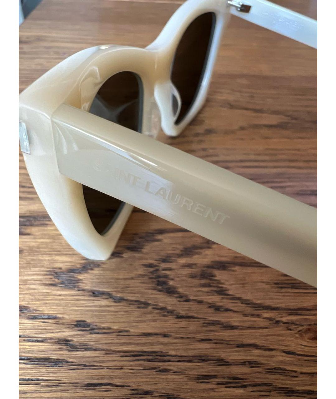 SAINT LAURENT Бежевые пластиковые солнцезащитные очки, фото 2