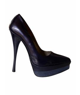 

Туфли VERSACE