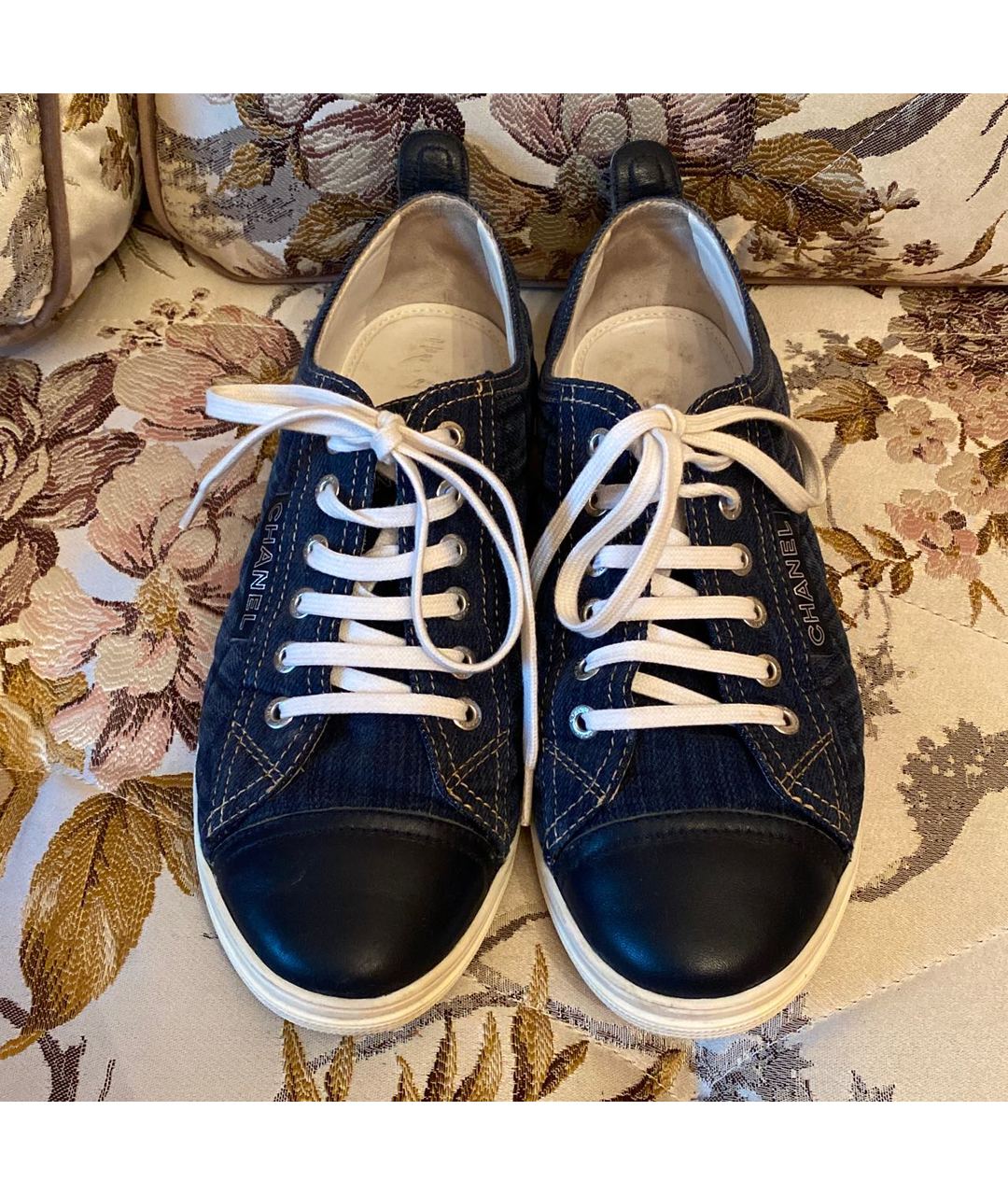 CHANEL PRE-OWNED Темно-синие текстильные кроссовки, фото 2
