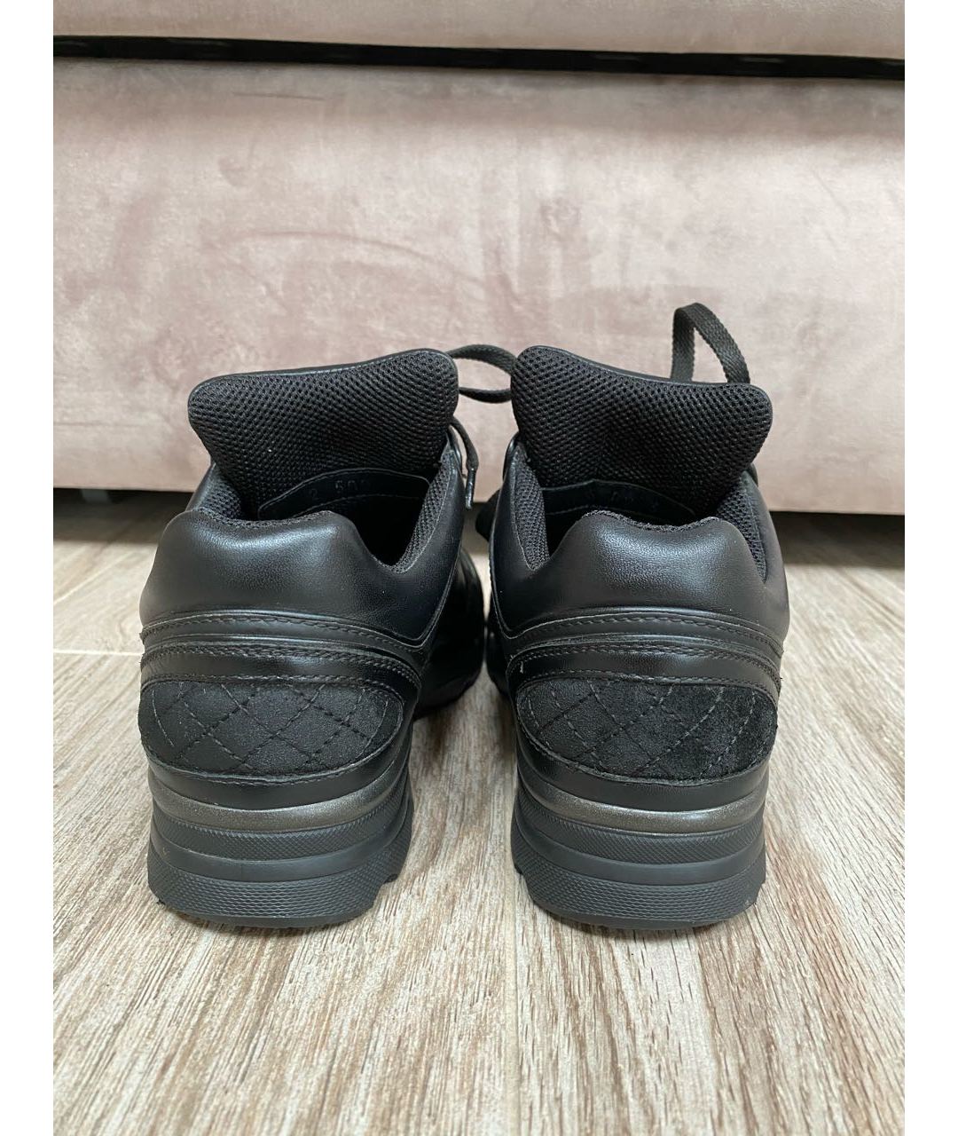 CHANEL PRE-OWNED Черные кожаные кроссовки, фото 3