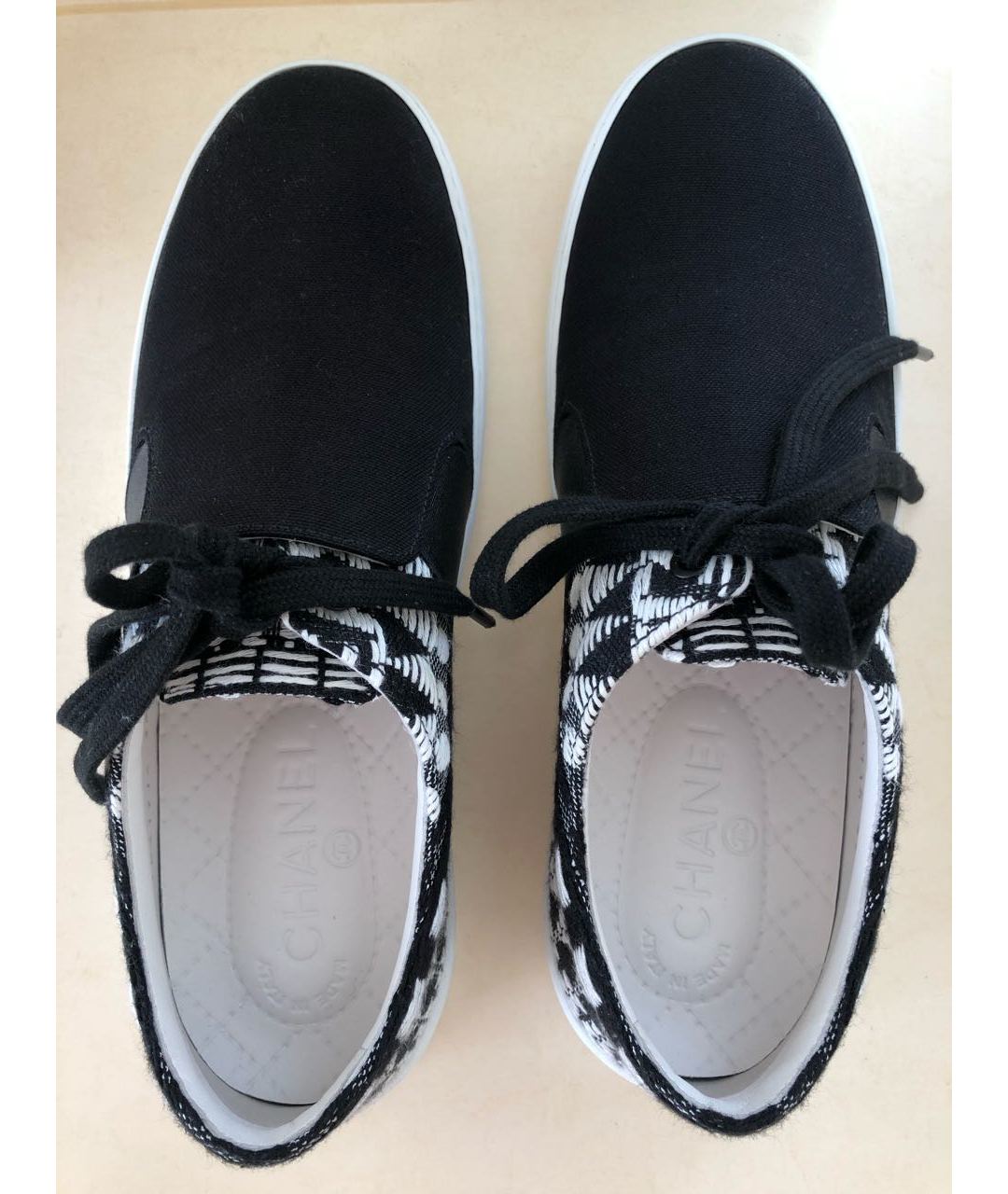 CHANEL PRE-OWNED Черные кроссовки, фото 3