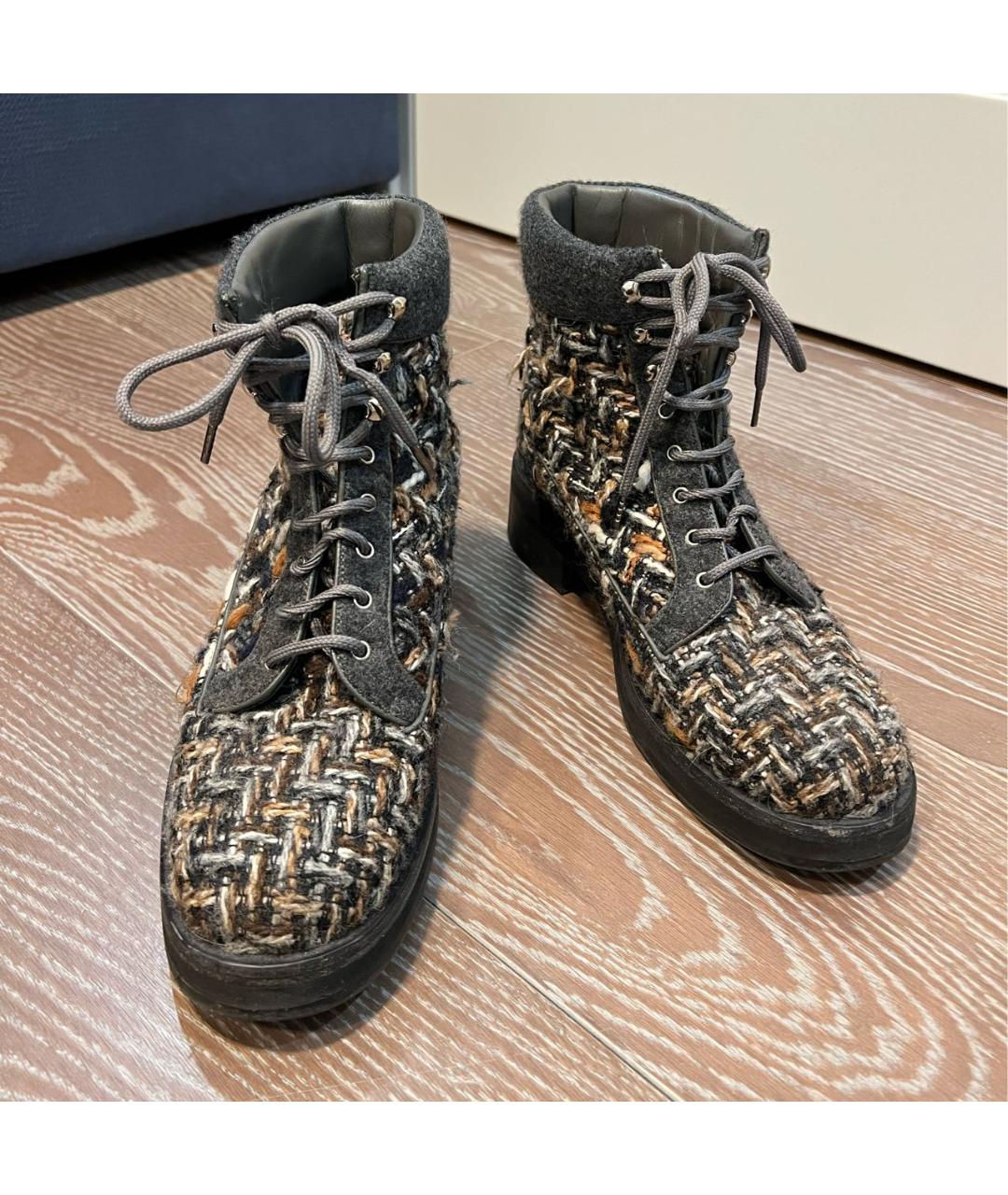 CHANEL Коричневые текстильные ботильоны, фото 3