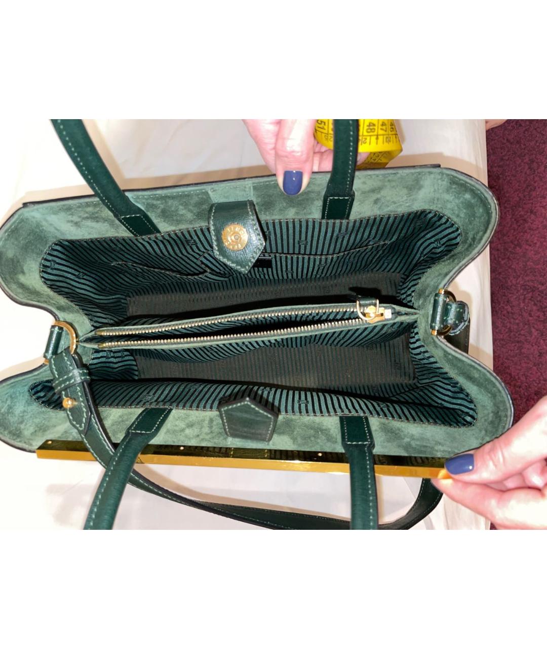 FENDI Зеленая кожаная сумка с короткими ручками, фото 4