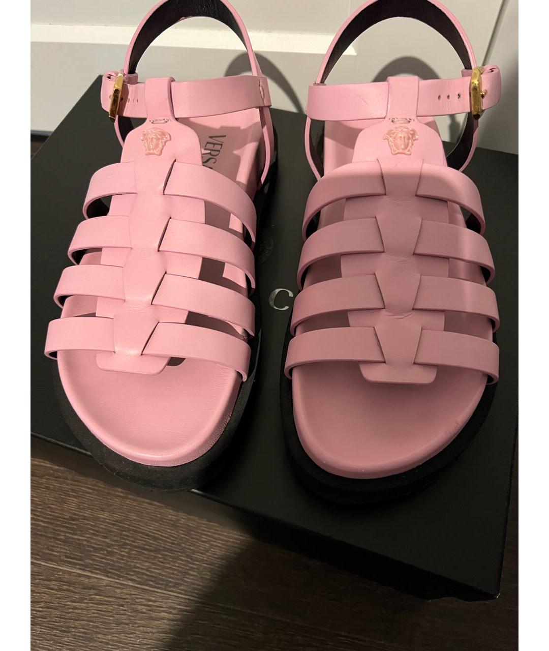 VERSACE Розовые кожаные сандалии, фото 2