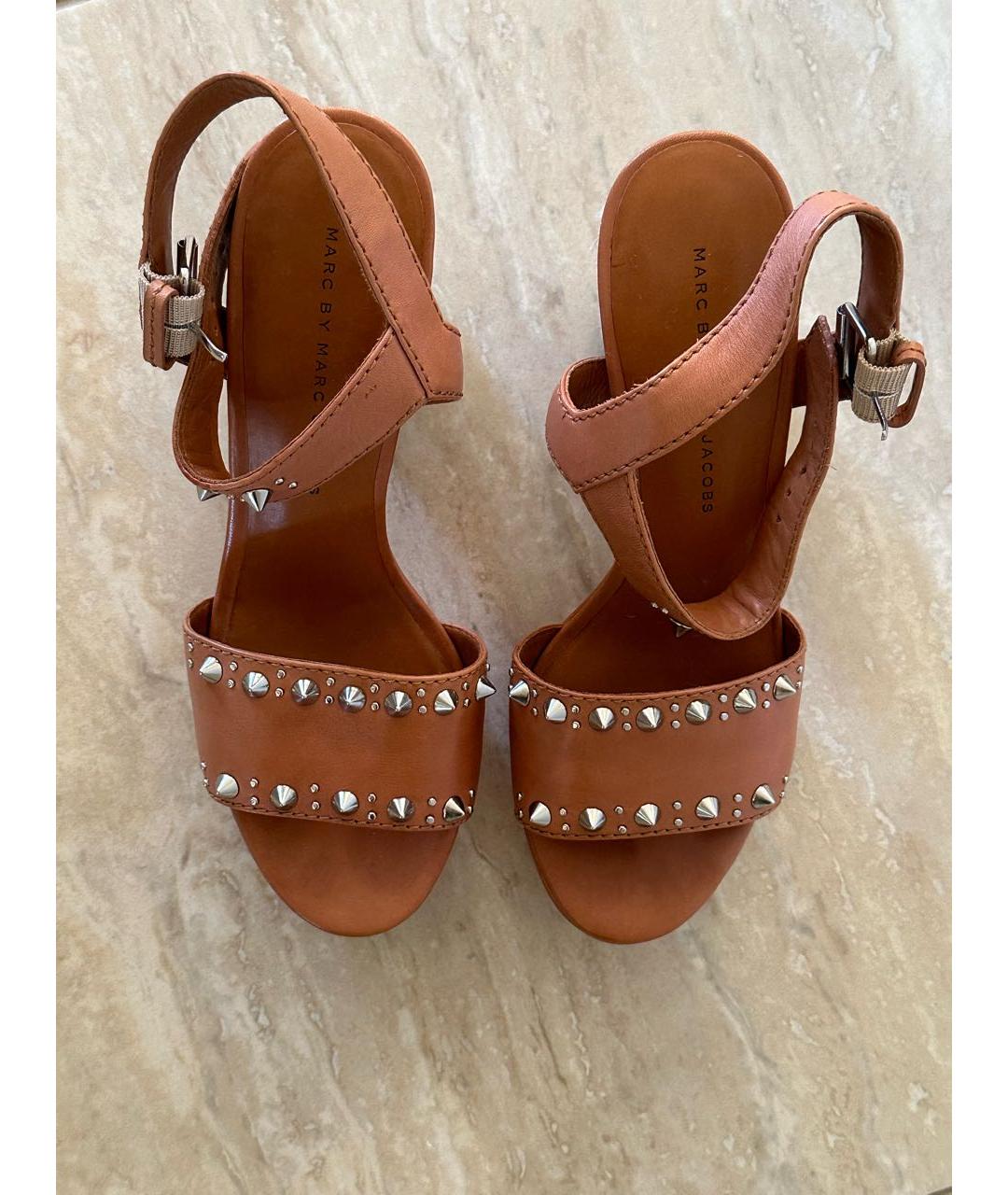 MARC BY MARC JACOBS Коричневые кожаные босоножки, фото 2
