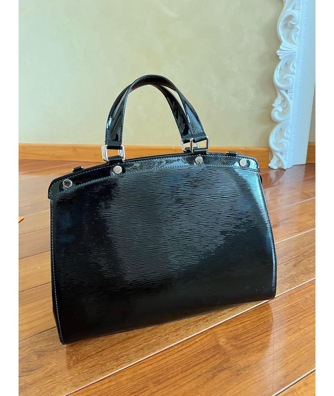 LOUIS VUITTON PRE-OWNED Черная сумка с короткими ручками из лакированной кожи, фото 7