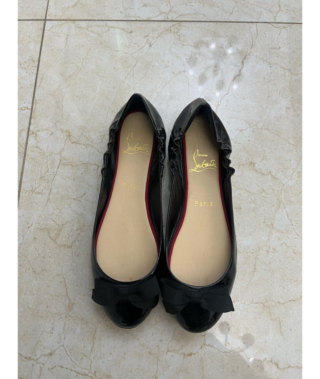 CHRISTIAN LOUBOUTIN Черные балетки из лакированной кожи, фото 4