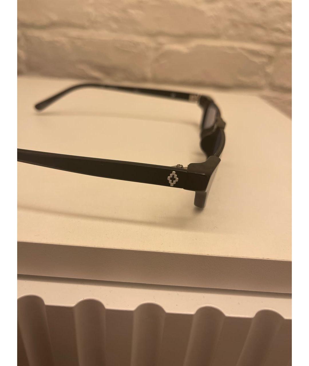LINDA FARROW Черные пластиковые солнцезащитные очки, фото 3