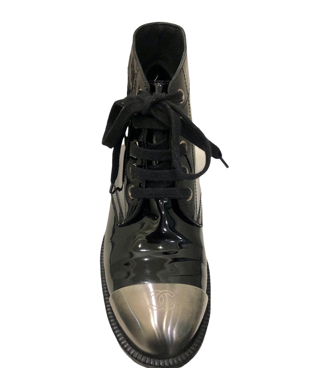 CHANEL Черные ботинки из лакированной кожи, фото 3