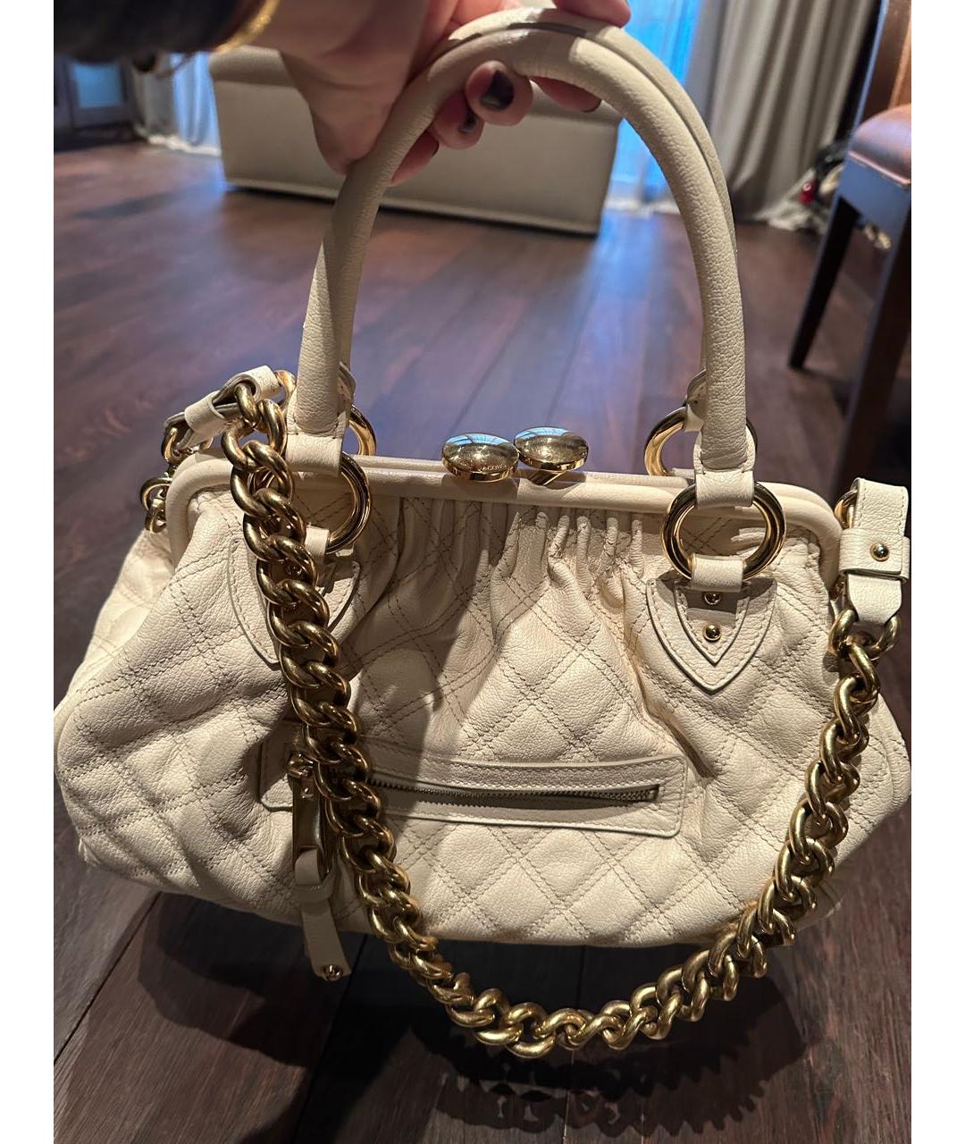 MARC JACOBS Бежевая кожаная сумка с короткими ручками, фото 5