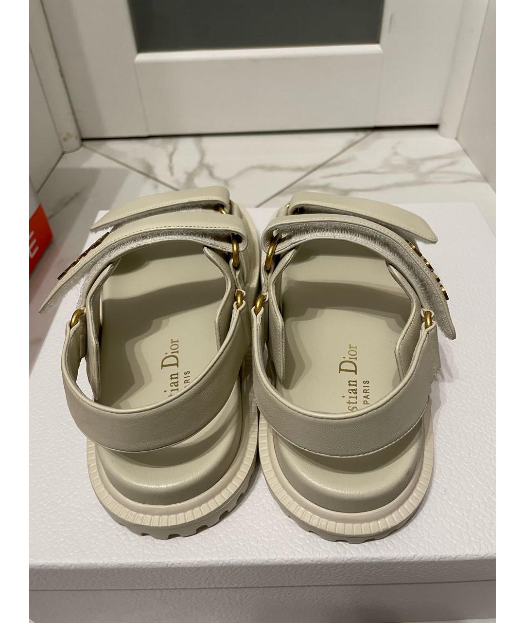 CHRISTIAN DIOR PRE-OWNED Белые кожаные сандалии, фото 4