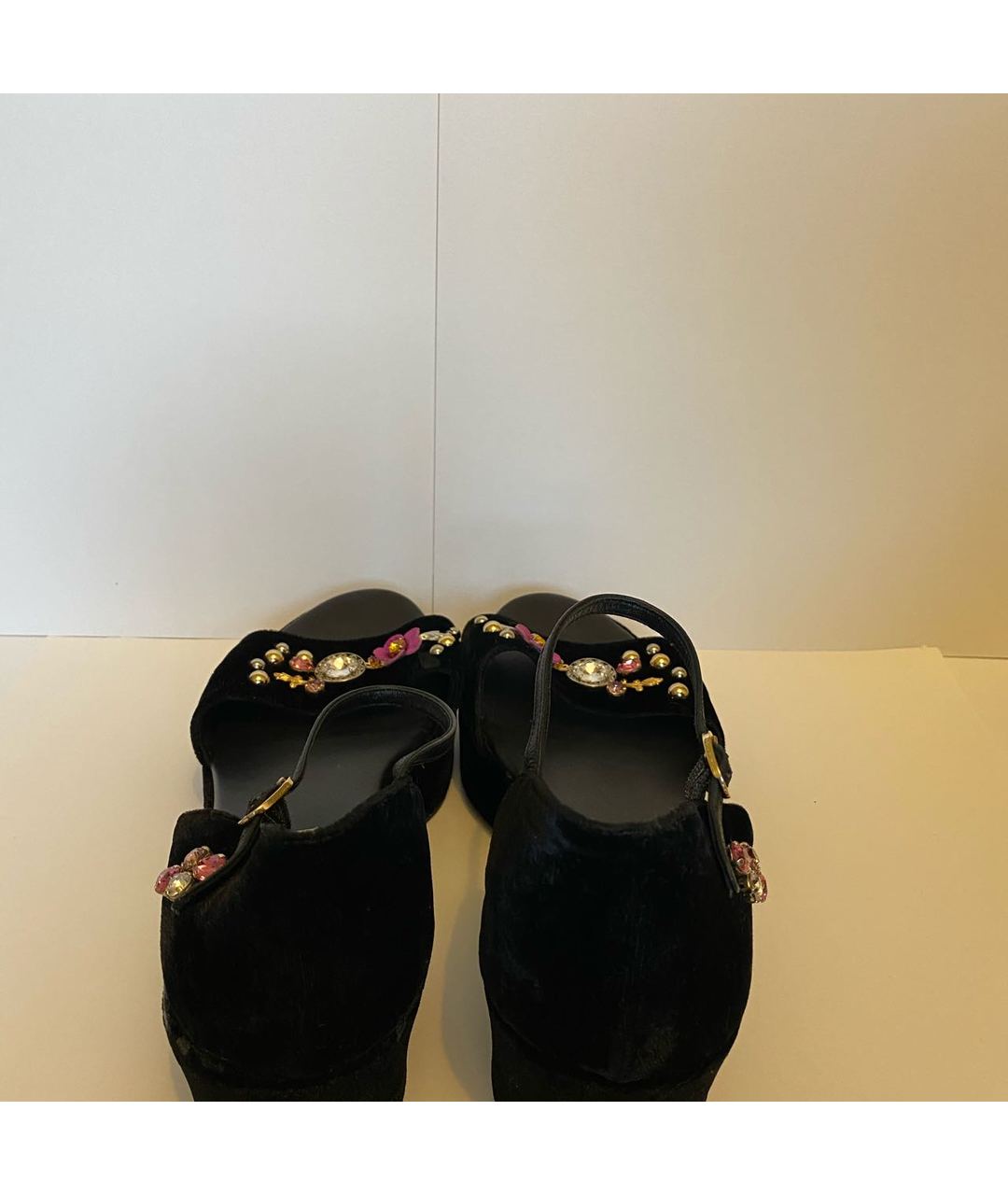 DOLCE & GABBANA KIDS Черные бархатные сандалии и шлепанцы, фото 4
