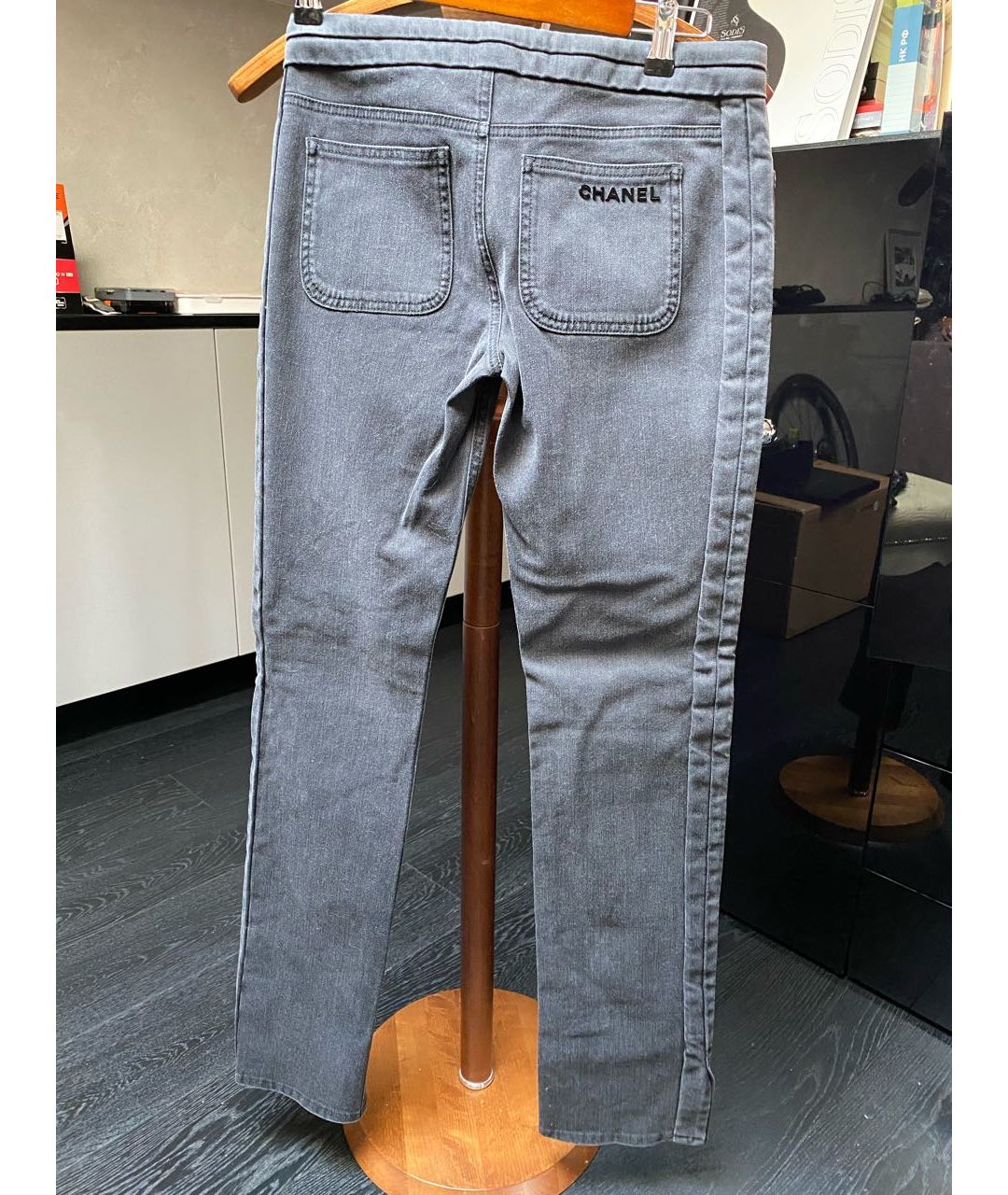 CHANEL PRE-OWNED Серые прямые джинсы, фото 2