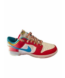 

Низкие кроссовки / кеды NIKE