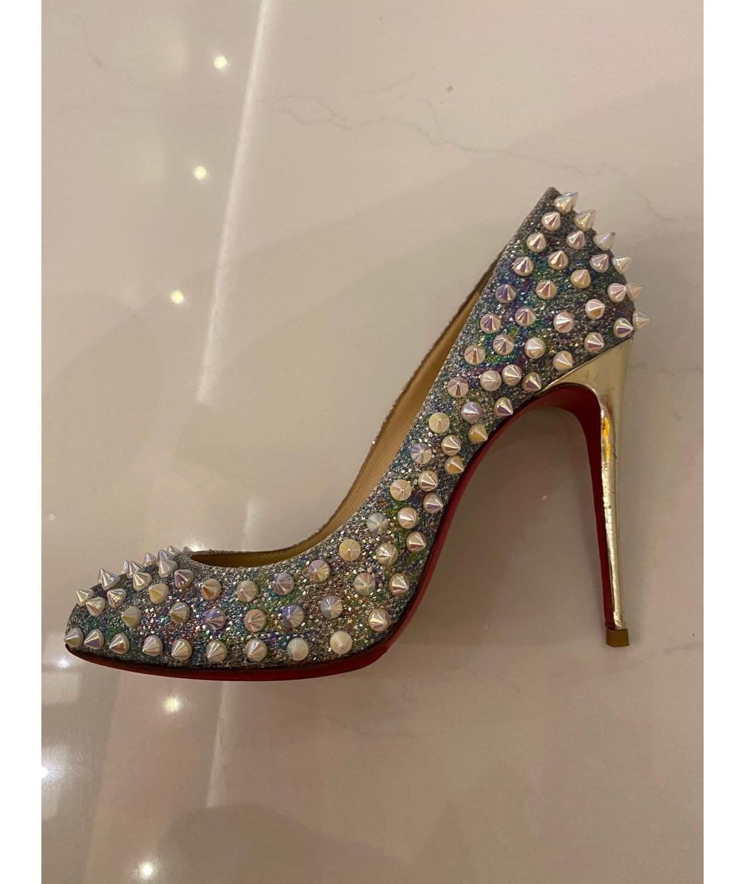 CHRISTIAN LOUBOUTIN Серебряные туфли из искусственной кожи, фото 5