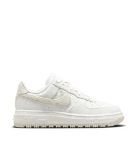 

Низкие кроссовки / кеды NIKE
