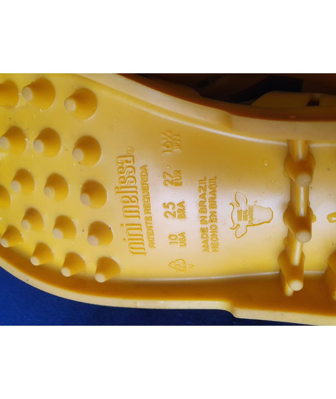 MINI MELISSA Желтые резиновые сандалии и шлепанцы, фото 4