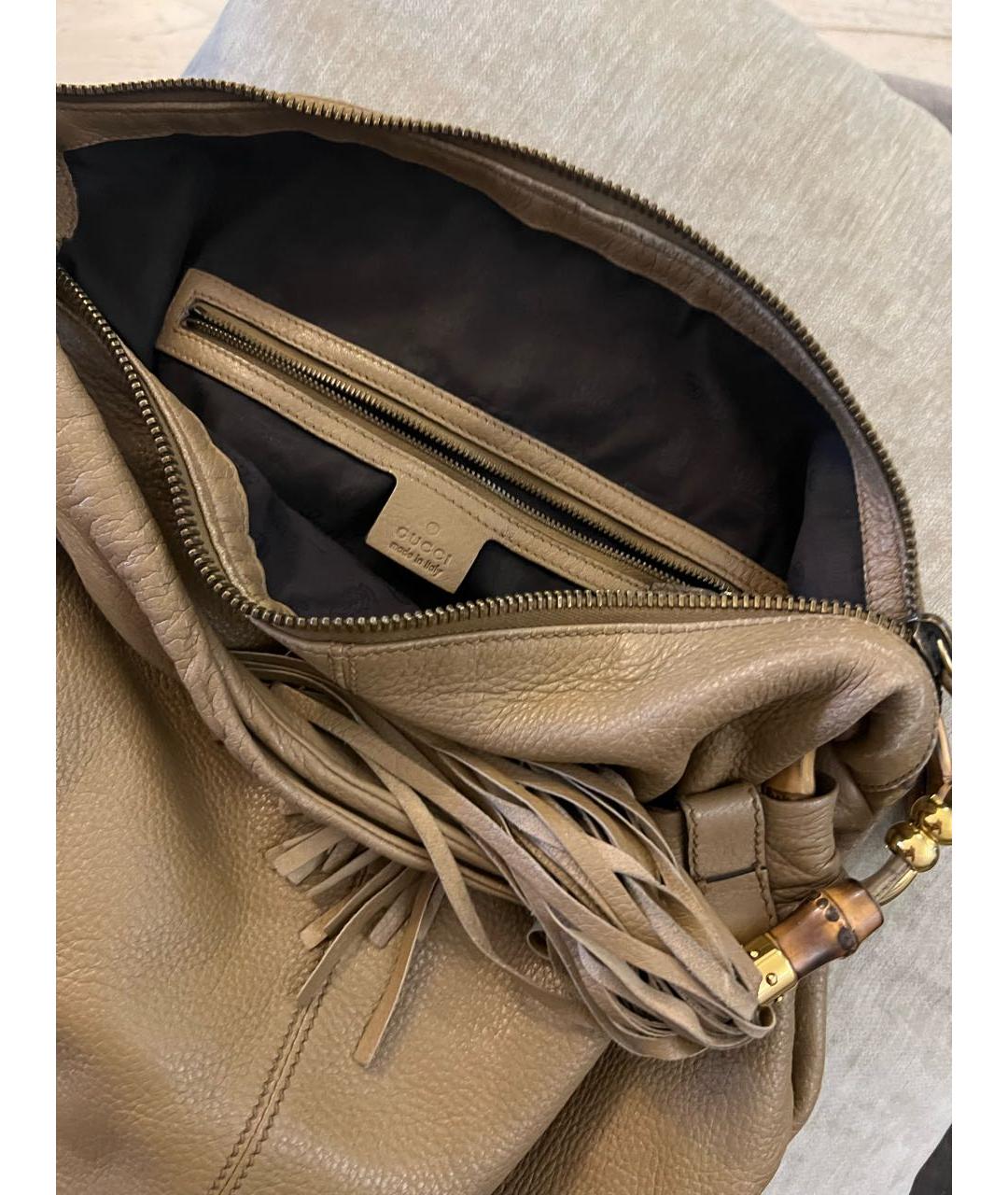 GUCCI Бежевая сумка с короткими ручками из экзотической кожи, фото 4