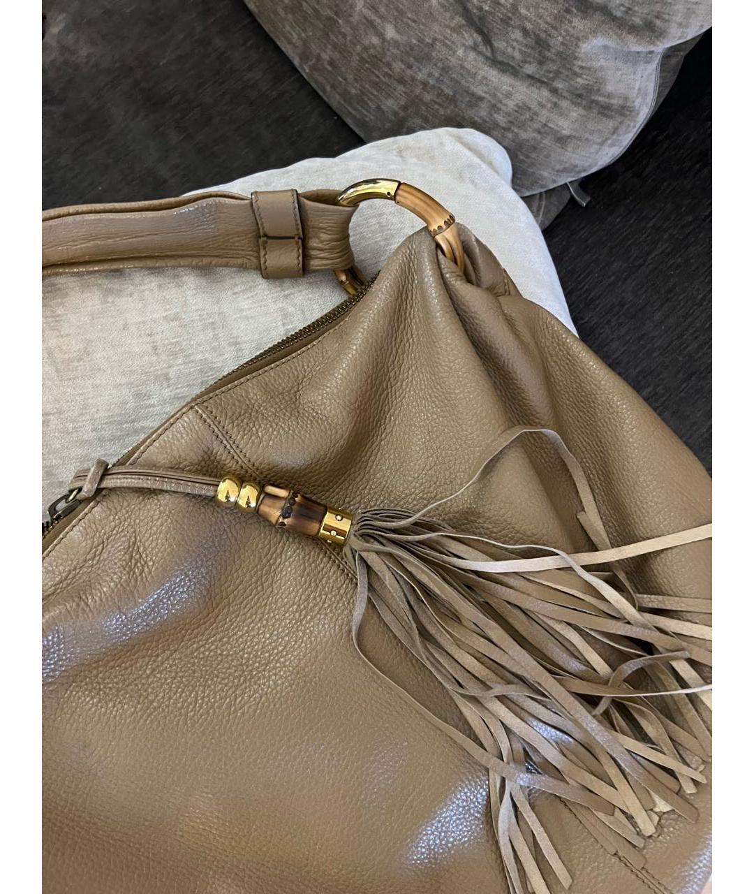 GUCCI Бежевая сумка с короткими ручками из экзотической кожи, фото 3