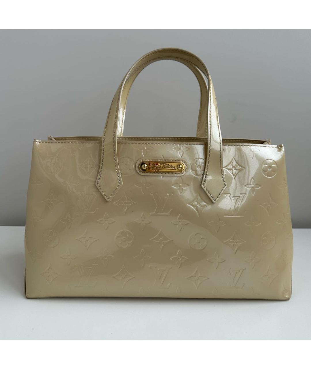 LOUIS VUITTON Бежевая сумка тоут из лакированной кожи, фото 8