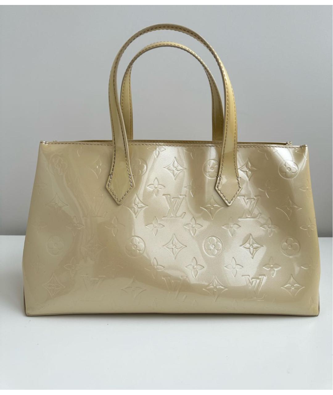LOUIS VUITTON Бежевая сумка тоут из лакированной кожи, фото 2