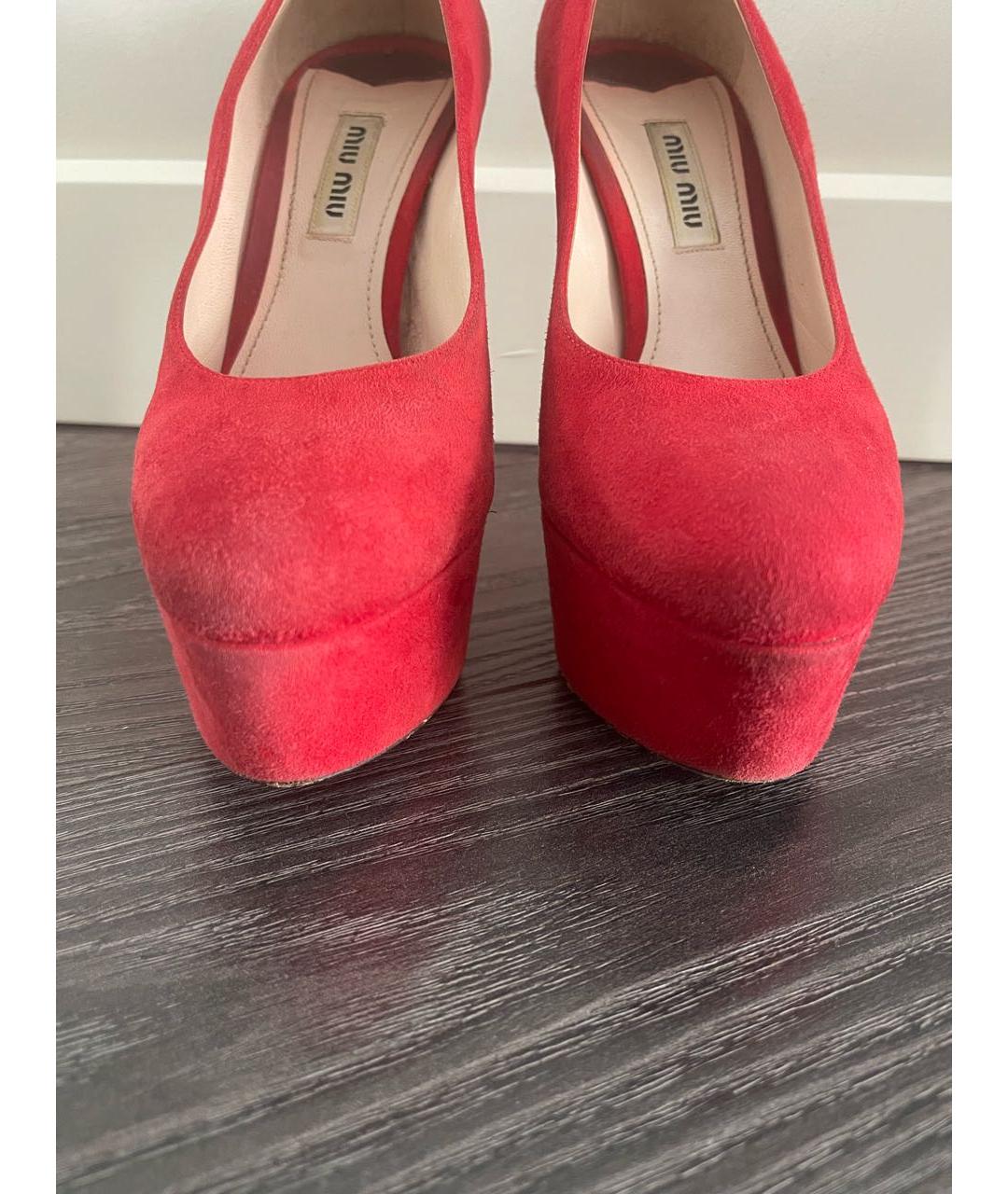 MIU MIU Красные замшевые туфли, фото 7