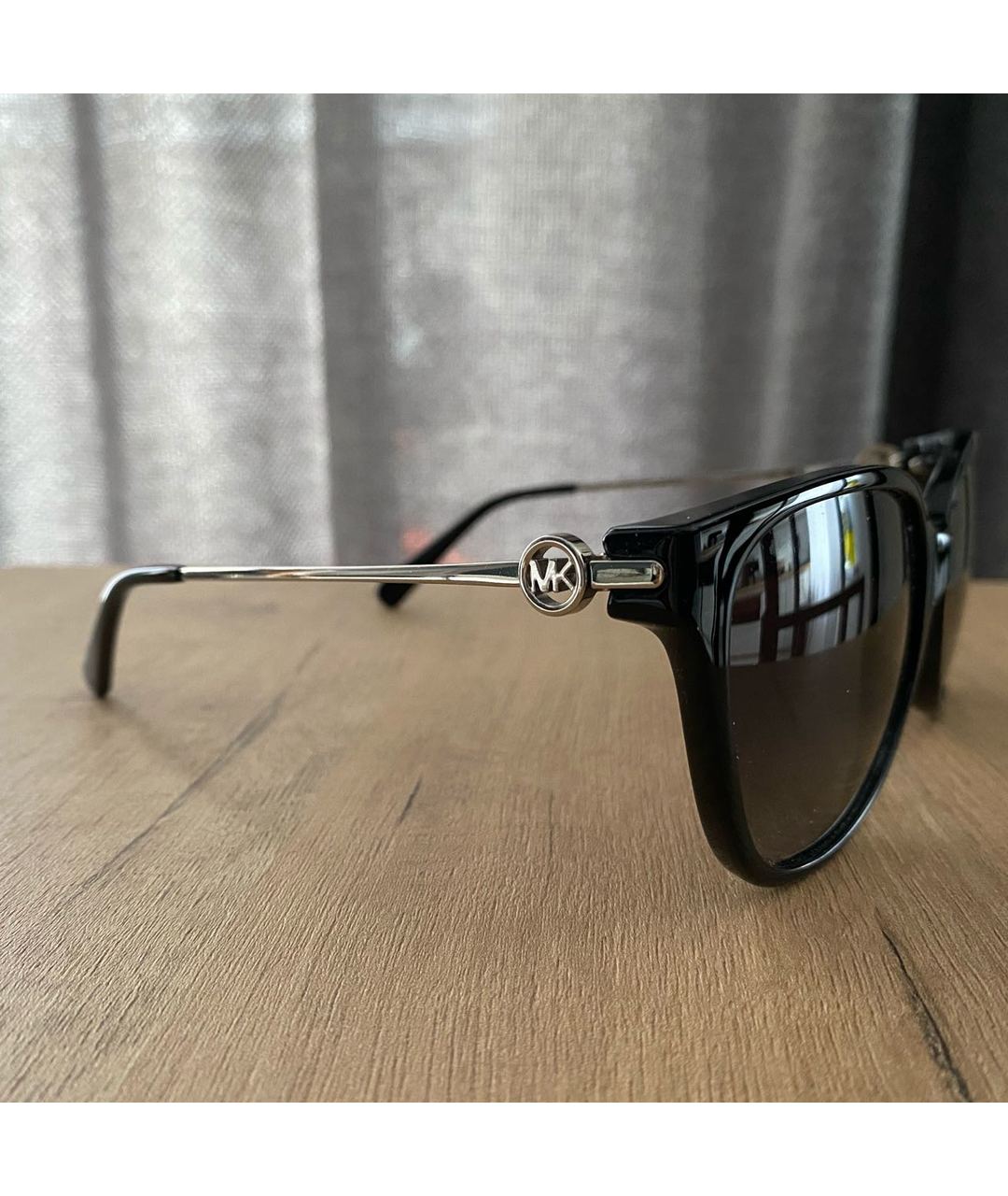 MICHAEL KORS Черные пластиковые солнцезащитные очки, фото 2