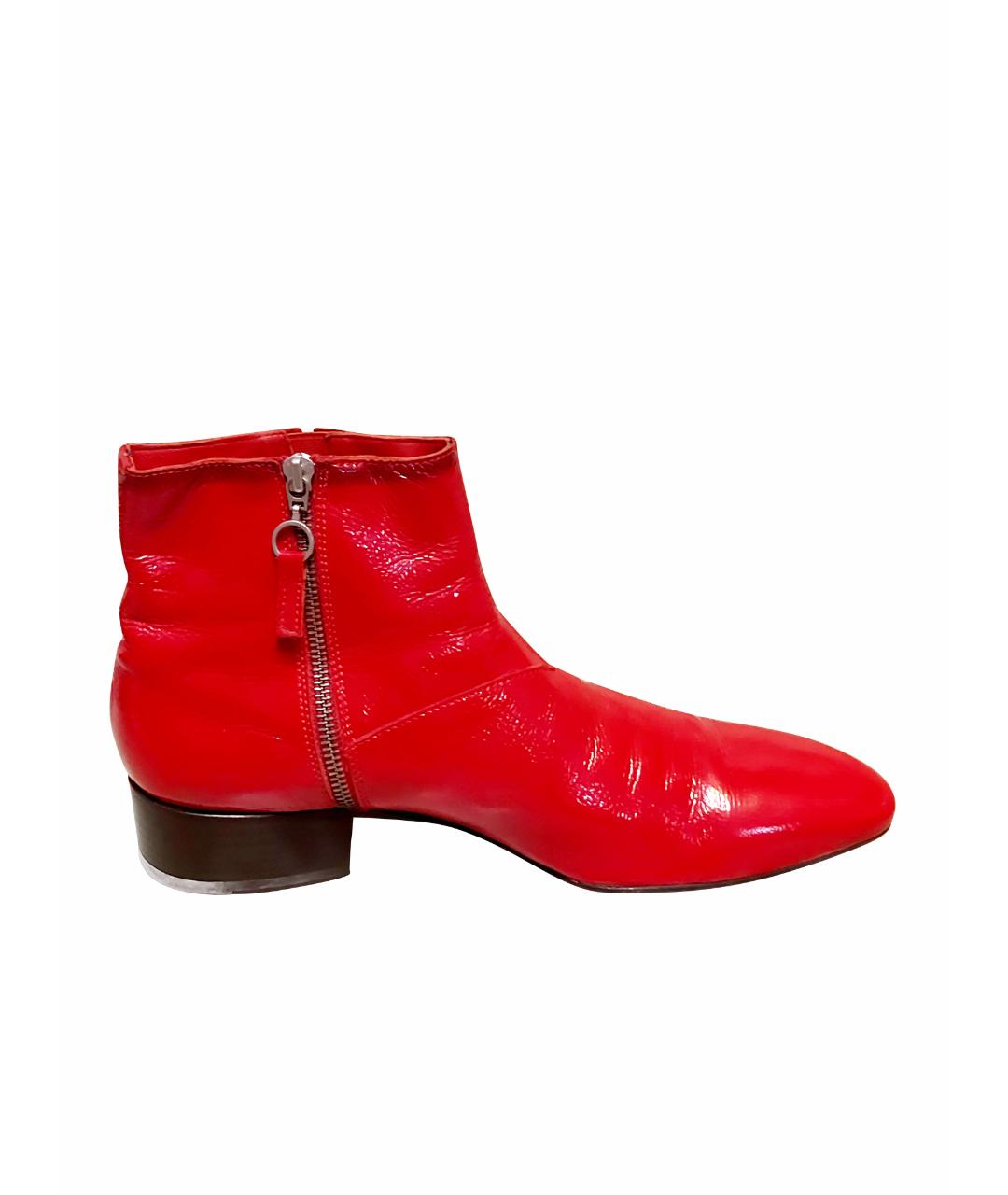 MOSCHINO Красные низкие ботинки из лакированной кожи, фото 1