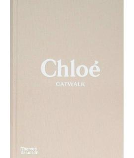 

Книга CHLOE