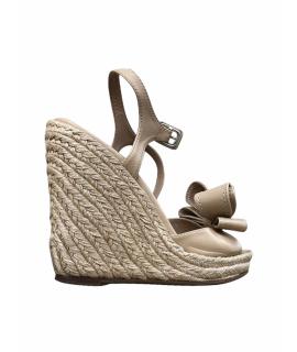 

Босоножки VALENTINO
