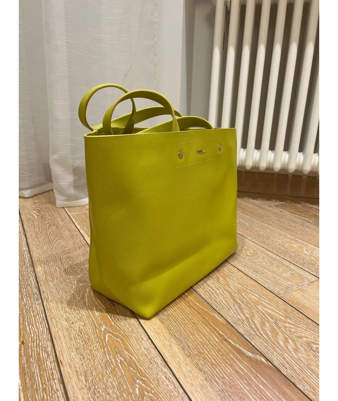 FURLA Желтая кожаная сумка с короткими ручками, фото 2