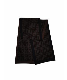 

Шарф FENDI