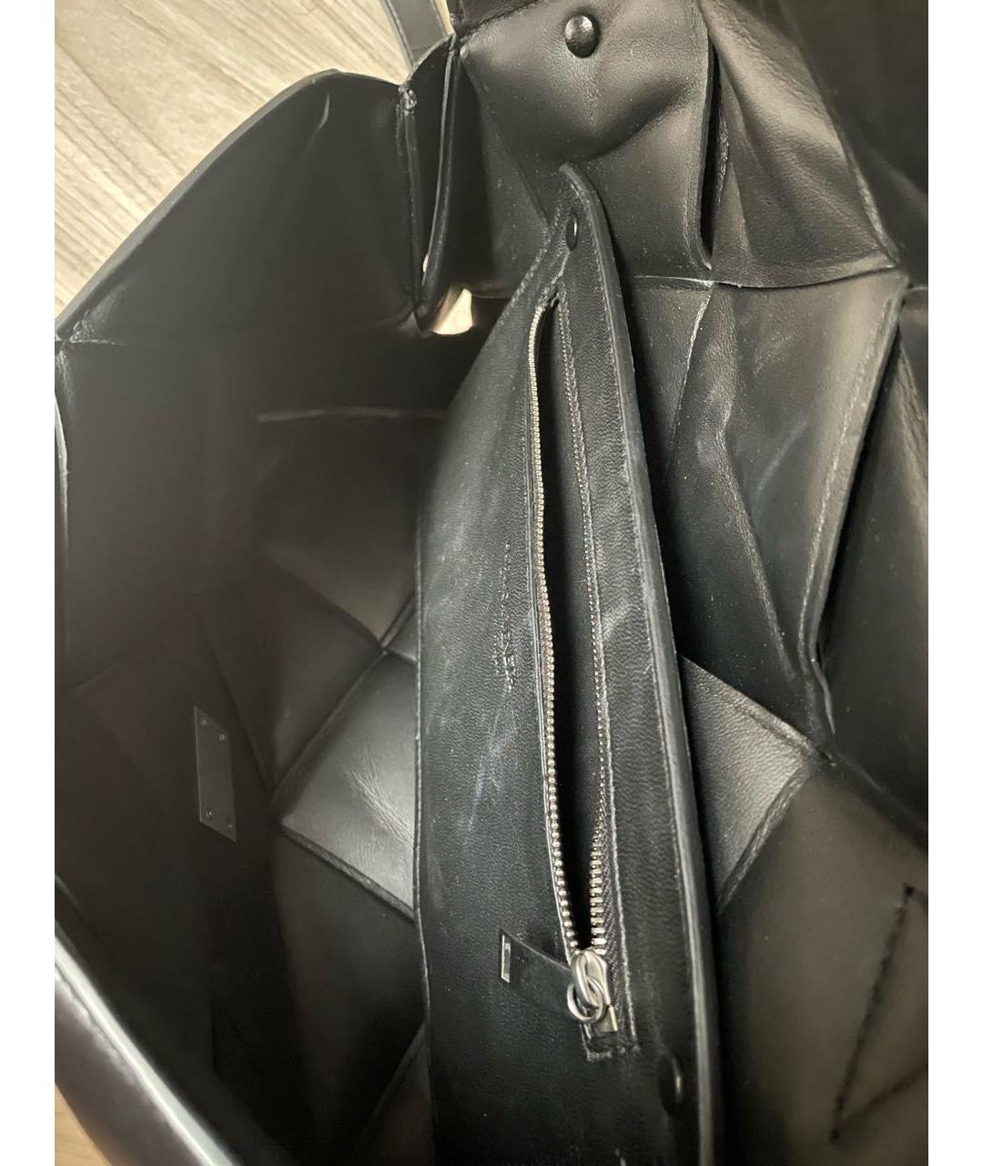 BOTTEGA VENETA Черная кожаная сумка с короткими ручками, фото 7