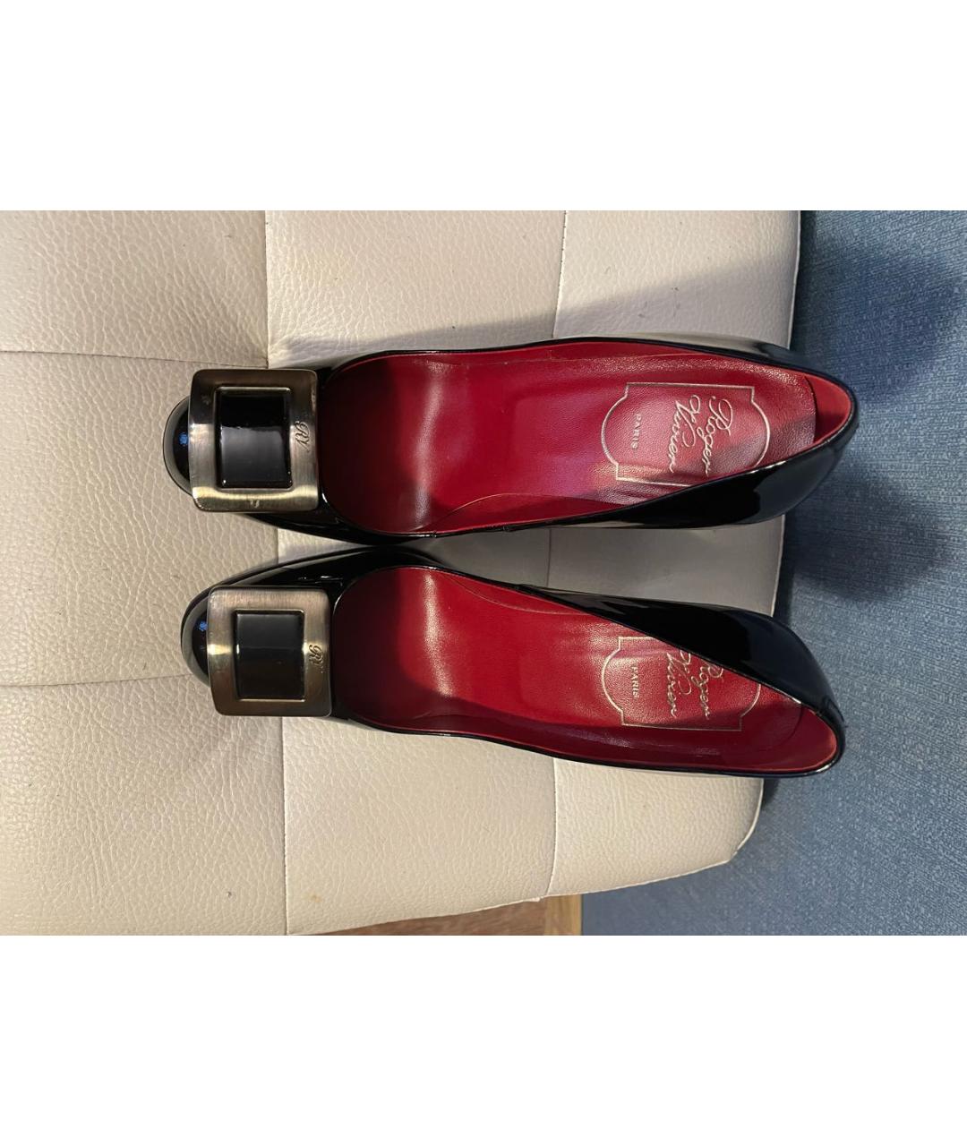 ROGER VIVIER Черные туфли из лакированной кожи, фото 3