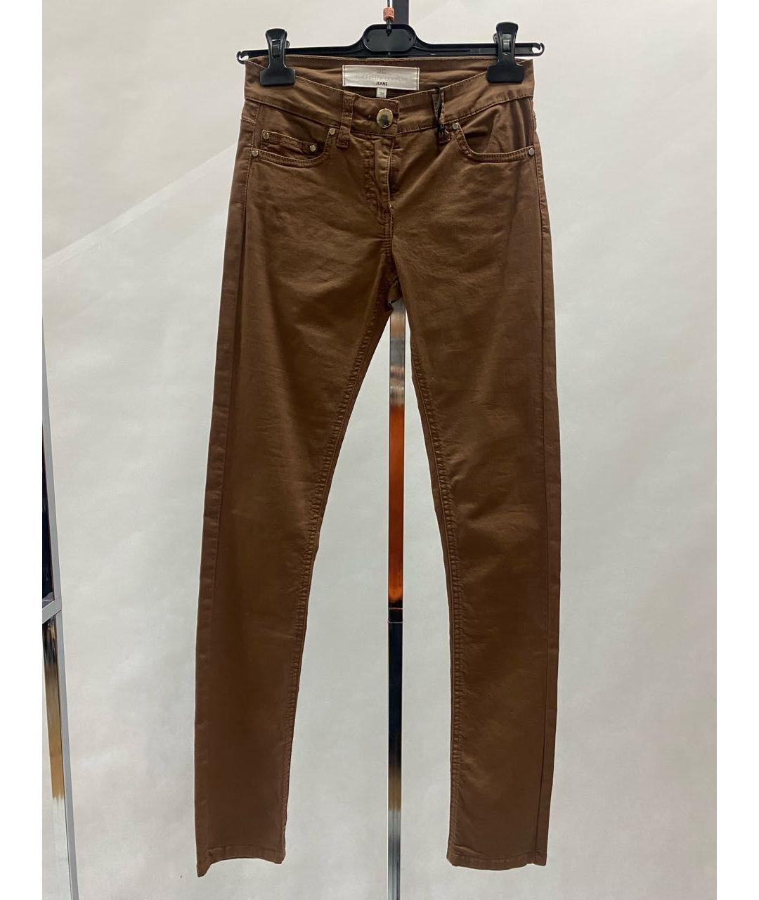 ELISABETTA FRANCHI Коричневые хлопко-эластановые джинсы слим, фото 8