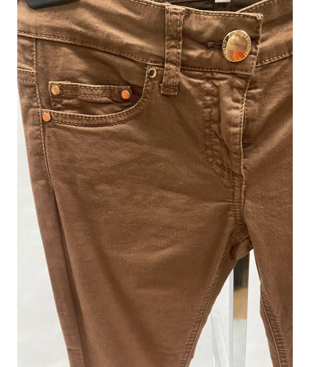 ELISABETTA FRANCHI Коричневые хлопко-эластановые джинсы слим, фото 4