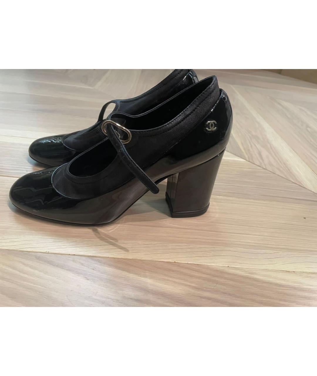 CHANEL PRE-OWNED Черные туфли из лакированной кожи, фото 7