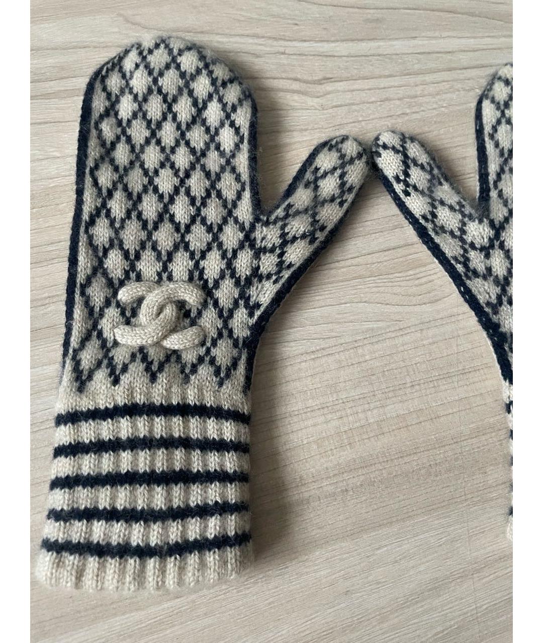 CHANEL Кашемировые варежки, фото 3