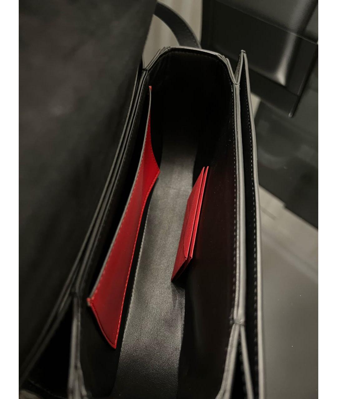 VALENTINO Черная сумка через плечо из лакированной кожи, фото 4