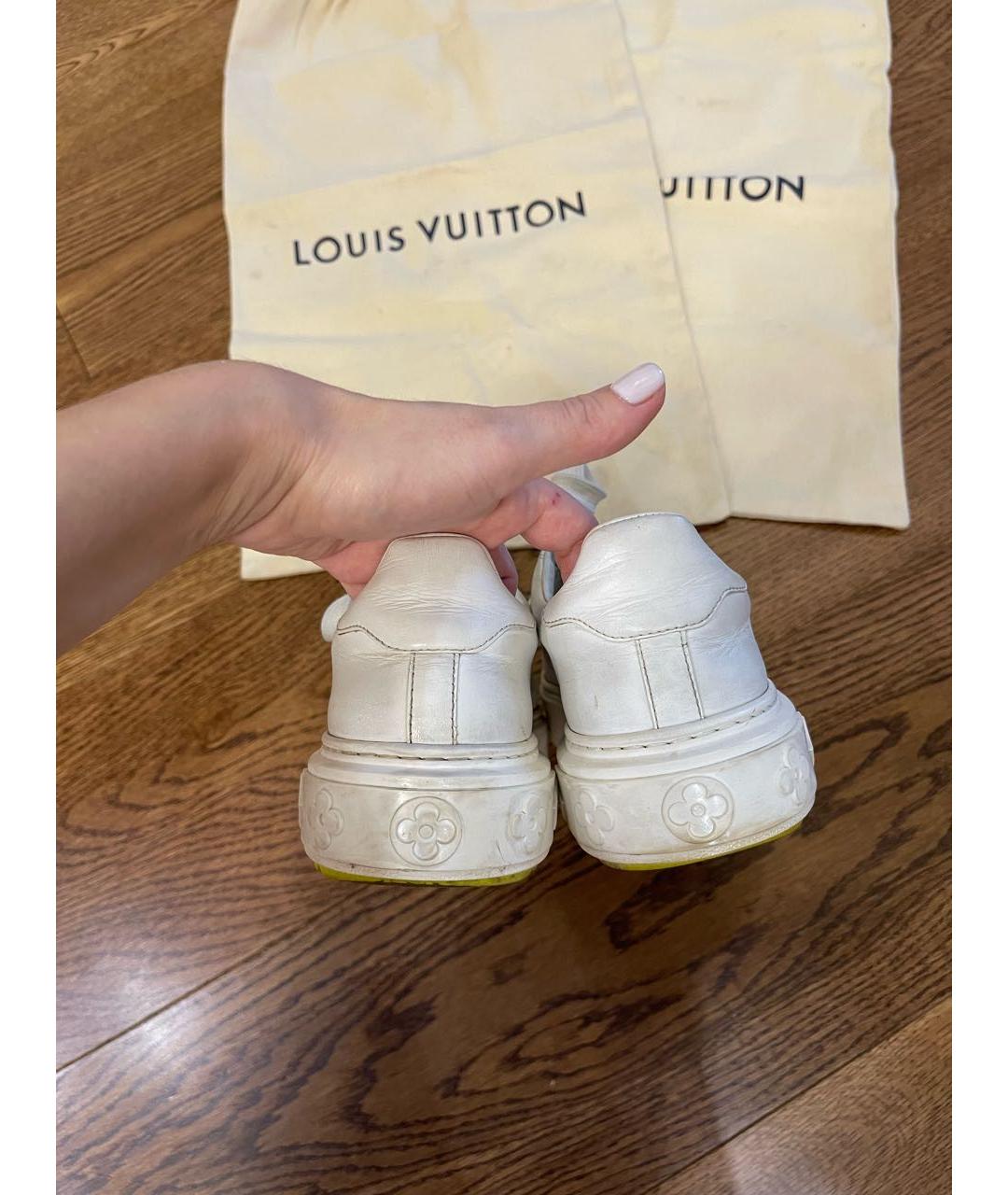 LOUIS VUITTON PRE-OWNED Белые кожаные кроссовки, фото 7