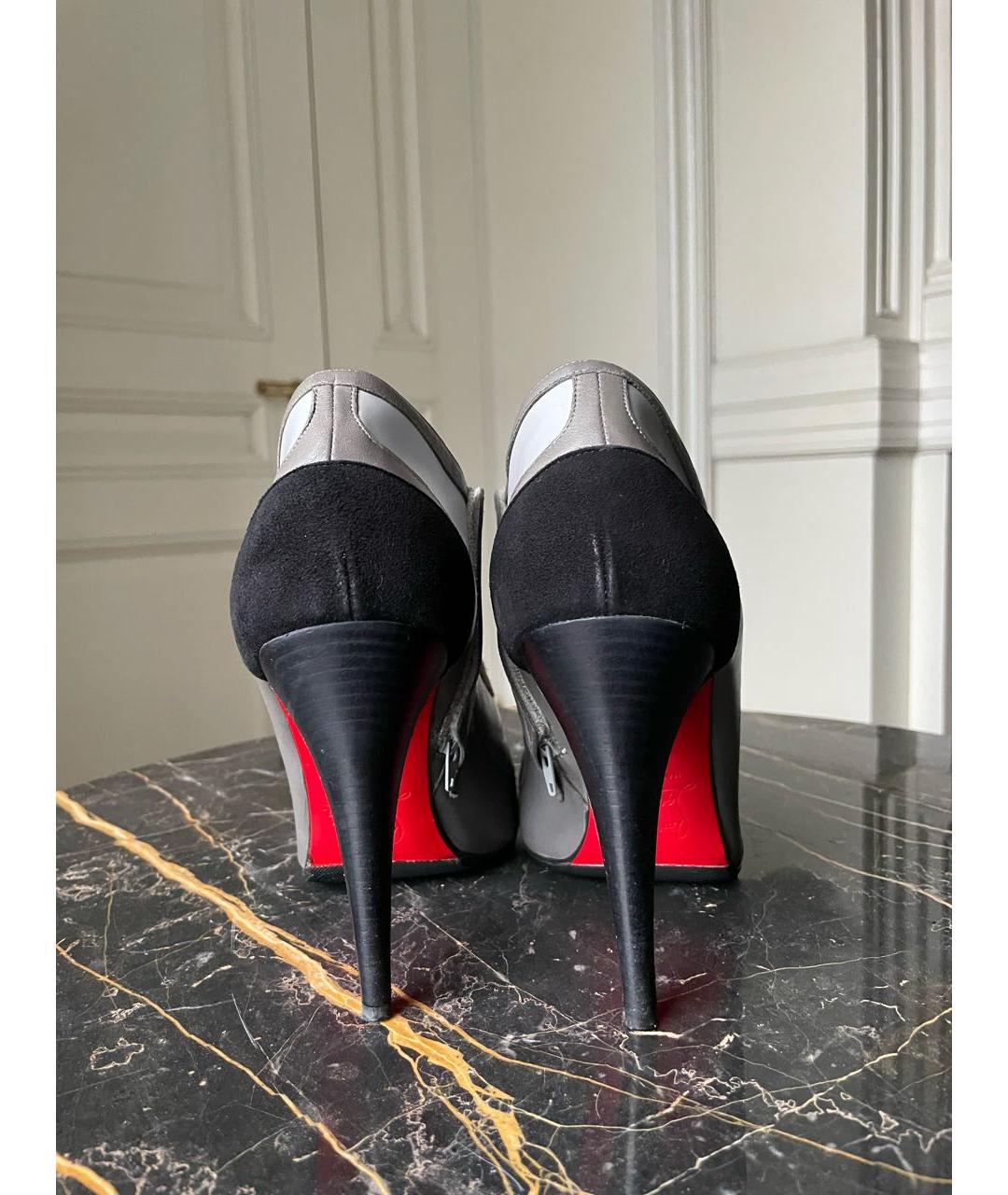 CHRISTIAN LOUBOUTIN Серые кожаные ботильоны, фото 5