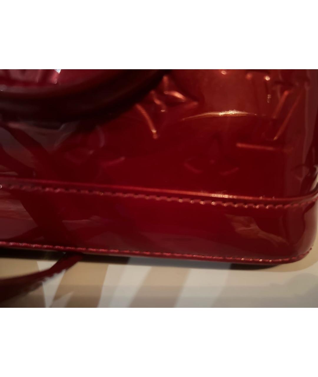 LOUIS VUITTON Красная сумка с короткими ручками из лакированной кожи, фото 6