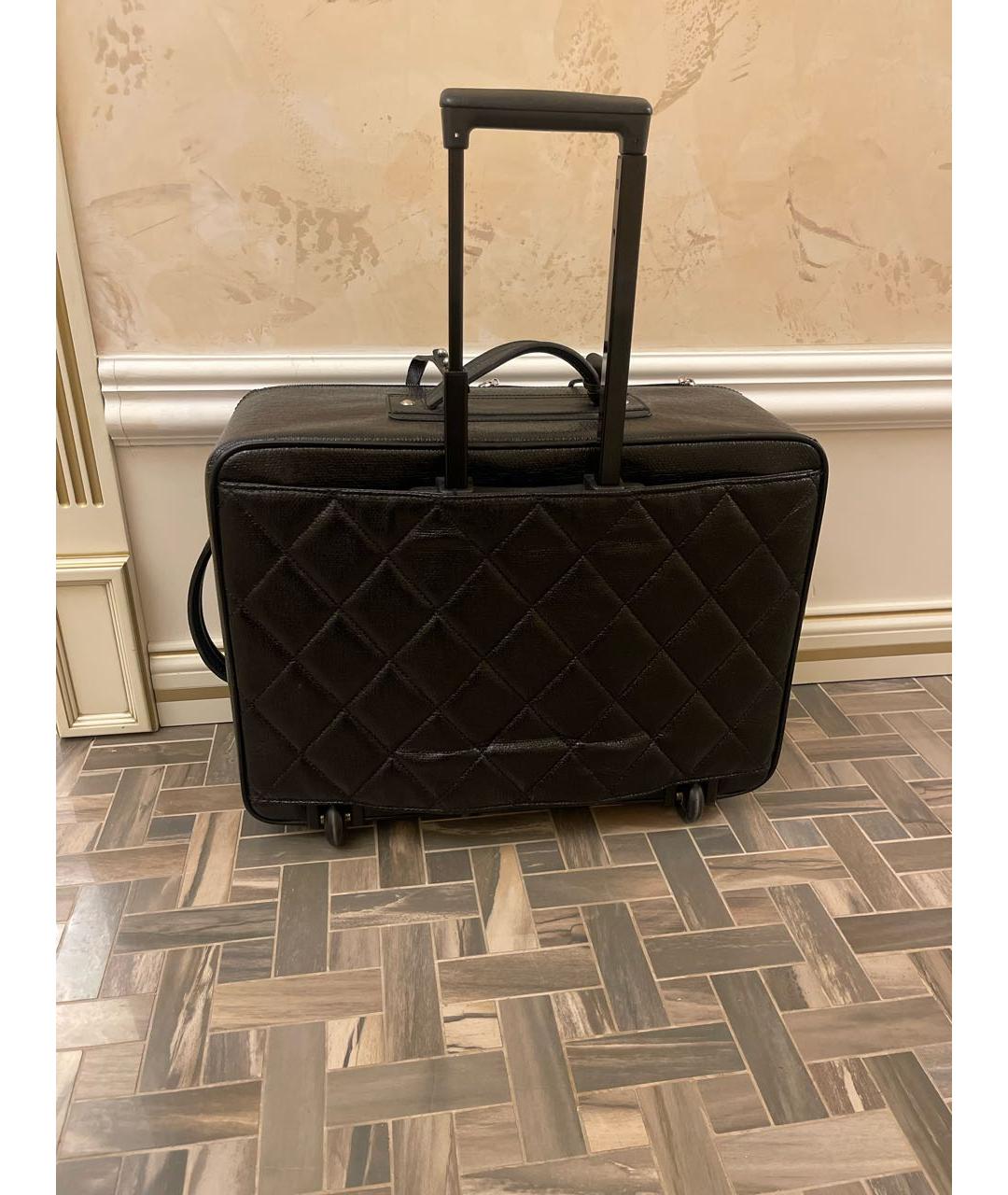 CHANEL PRE-OWNED Черный кожаный чемодан, фото 3