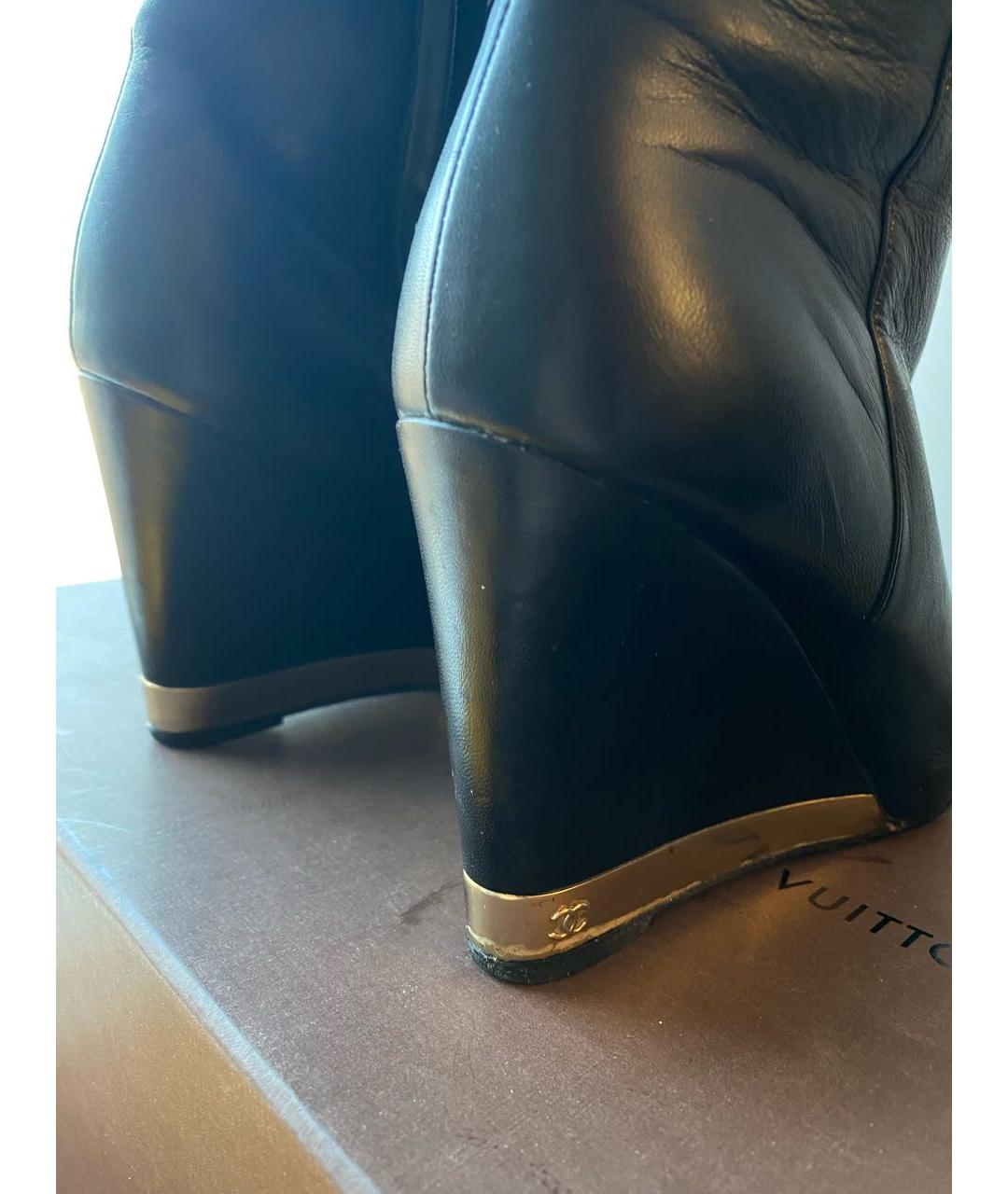 CHANEL PRE-OWNED Черные кожаные ботфорты, фото 6