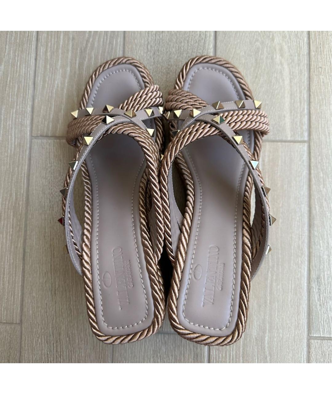 VALENTINO Бежевые кожаные босоножки, фото 3